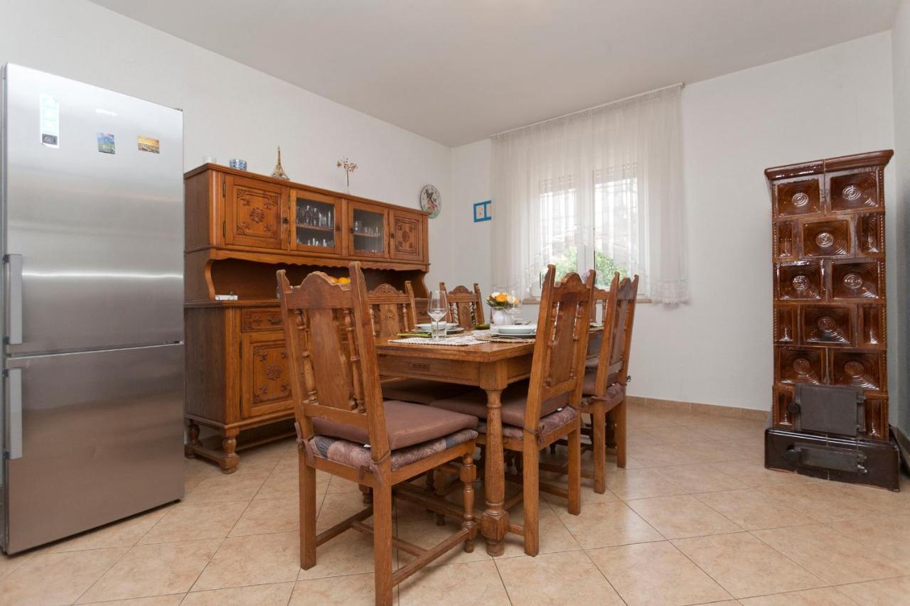 Apartman Nade Pula Buitenkant foto
