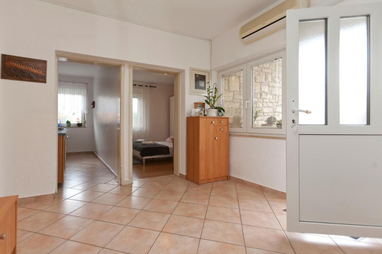 Apartman Nade Pula Buitenkant foto