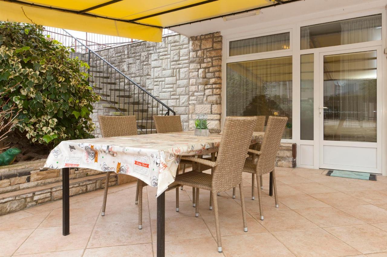 Apartman Nade Pula Buitenkant foto