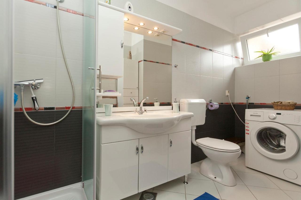 Apartman Nade Pula Buitenkant foto